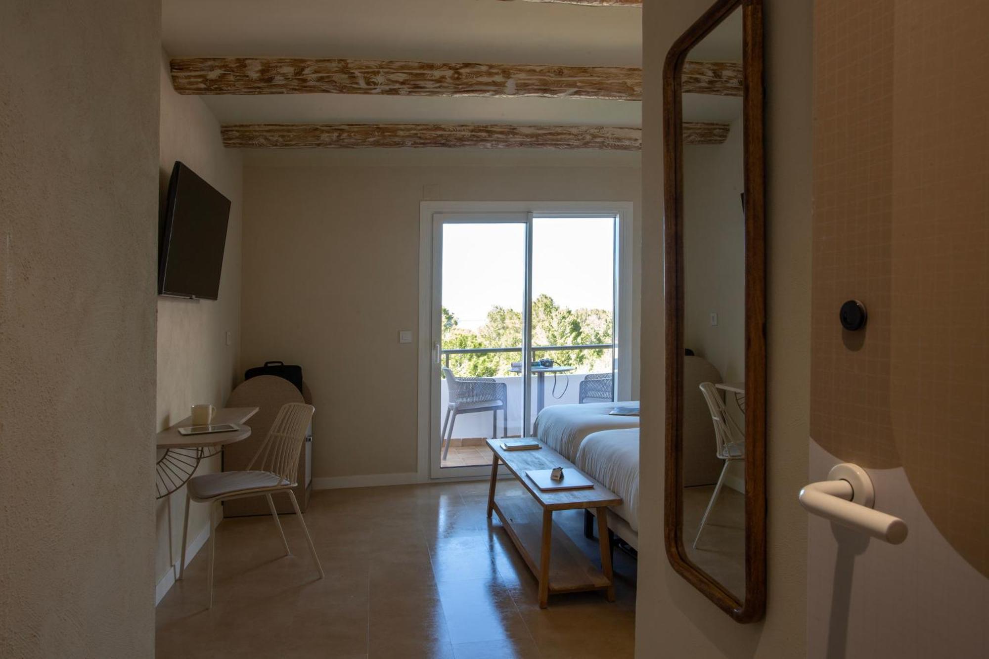Отель Casual Bahia Ibiza Сан-Антонио-Абад Экстерьер фото