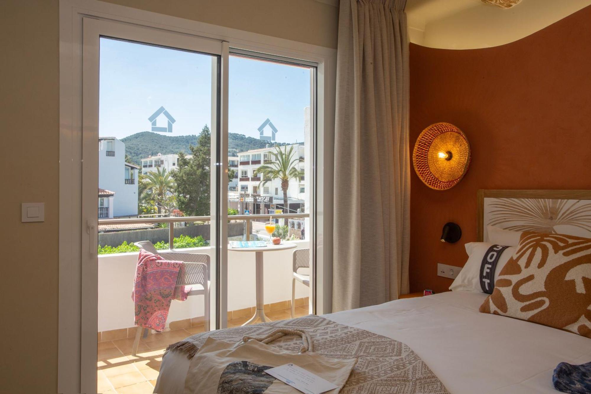 Отель Casual Bahia Ibiza Сан-Антонио-Абад Экстерьер фото